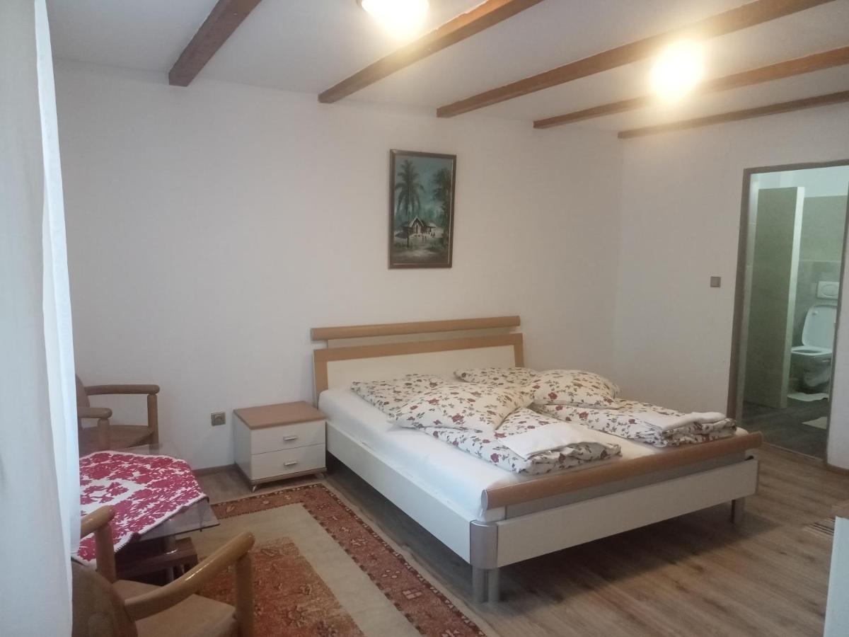 Elza Guesthouse Риметя Экстерьер фото