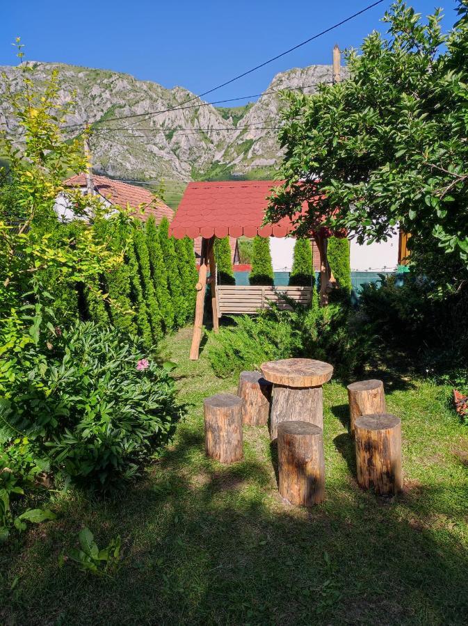 Elza Guesthouse Риметя Экстерьер фото