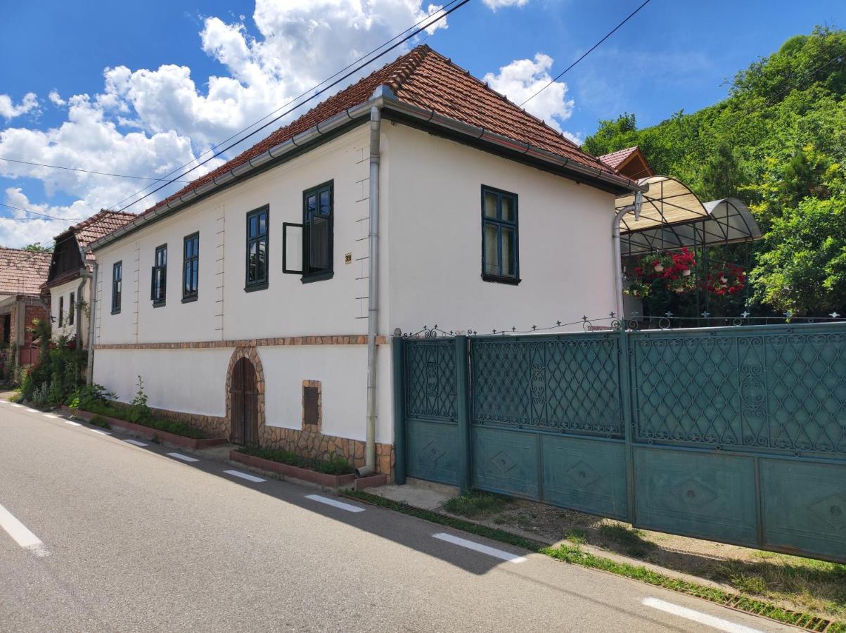 Elza Guesthouse Риметя Экстерьер фото