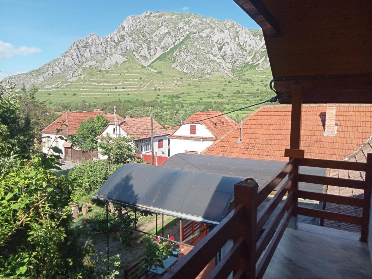 Elza Guesthouse Риметя Экстерьер фото